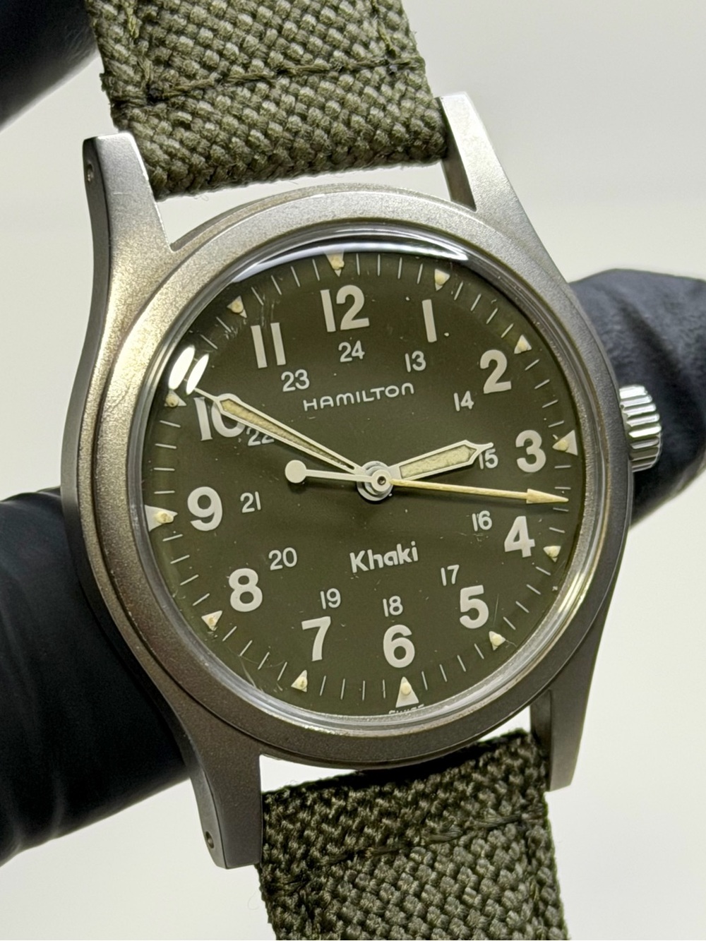Hamilton Khaki Field 9415A Mechanical Green Dial Men’s 33mm Vintage Watch